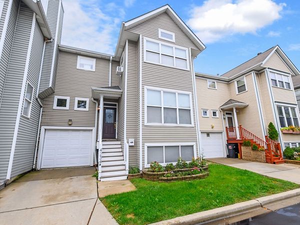 4234 N Kolmar Avenue , Unit D, Chicago, IL 60641