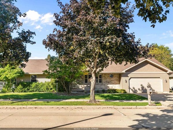 151 GRACELAND DRIVE, Oshkosh, WI 54904