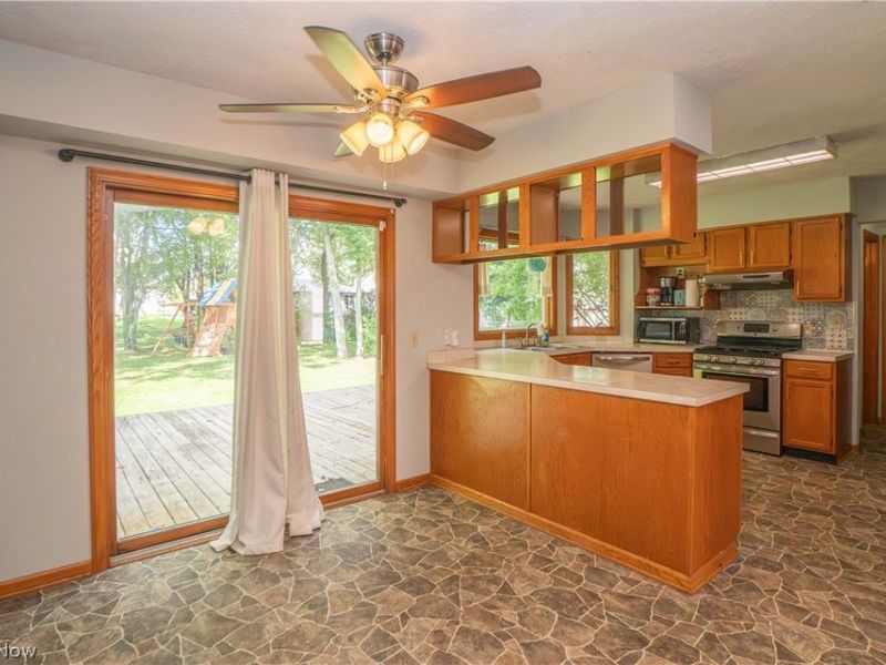498 Herbert Road, Akron, OH 44312 Photo 17