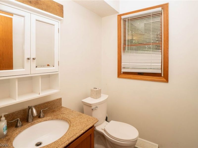 498 Herbert Road, Akron, OH 44312 Photo 24