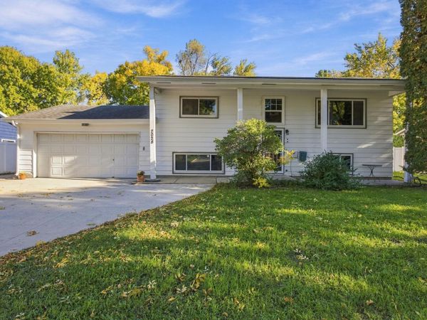 2028 16th Street S, Moorhead, MN 56560