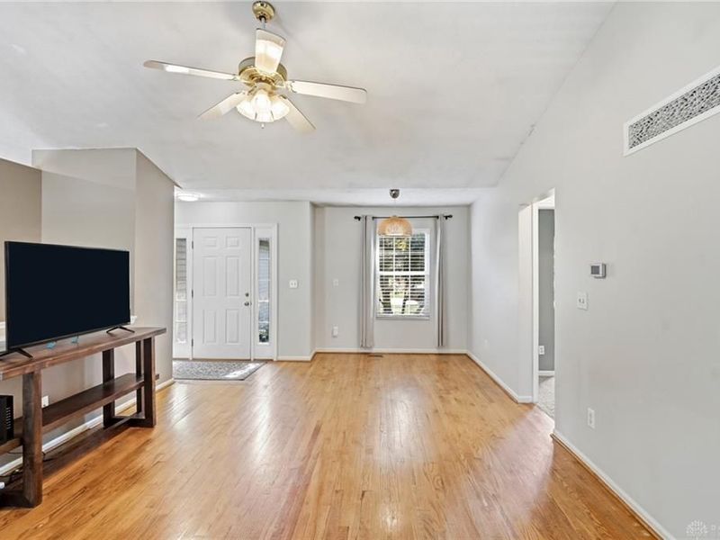 120 Sackett Drive, Monroe, OH 45050 Photo 7