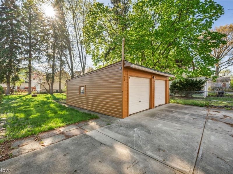 1345 Cove Avenue , Lakewood, OH 44107 Photo 42