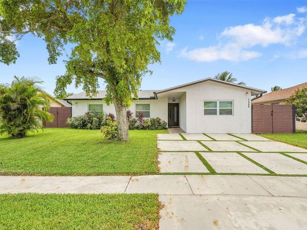 7506 SW 7TH Court, North Lauderdale, FL 33068