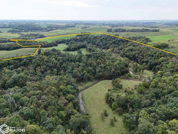 Bluebird Rd., Cascade, IA 52033