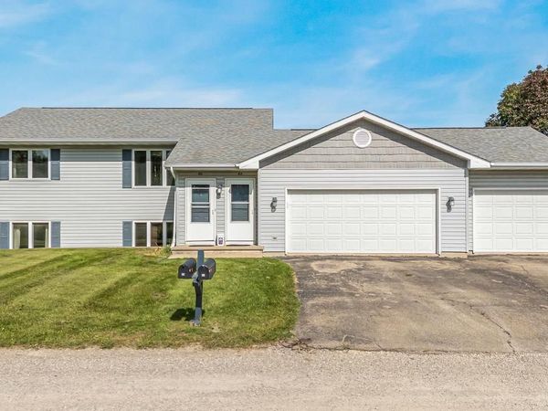 60 KOPE AVENUE, Oshkosh, WI 54901