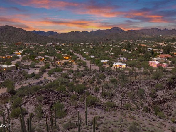 37395 N Sunset Trail, Unit -, Cave Creek, AZ 85331