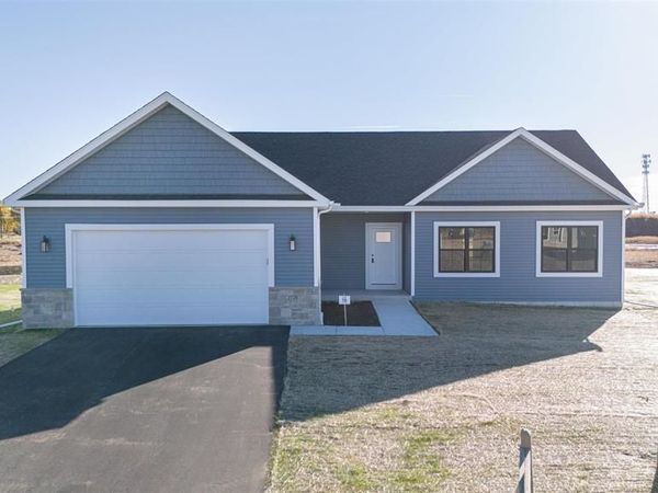 2563 Kadlec Drive, Beloit, WI 53511