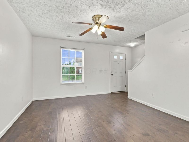 1349 Wagy Square , Pataskala, OH 43062 Photo 5