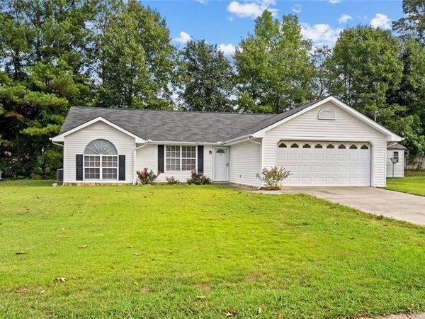 469 Diamond Way , Chatsworth, GA 30705