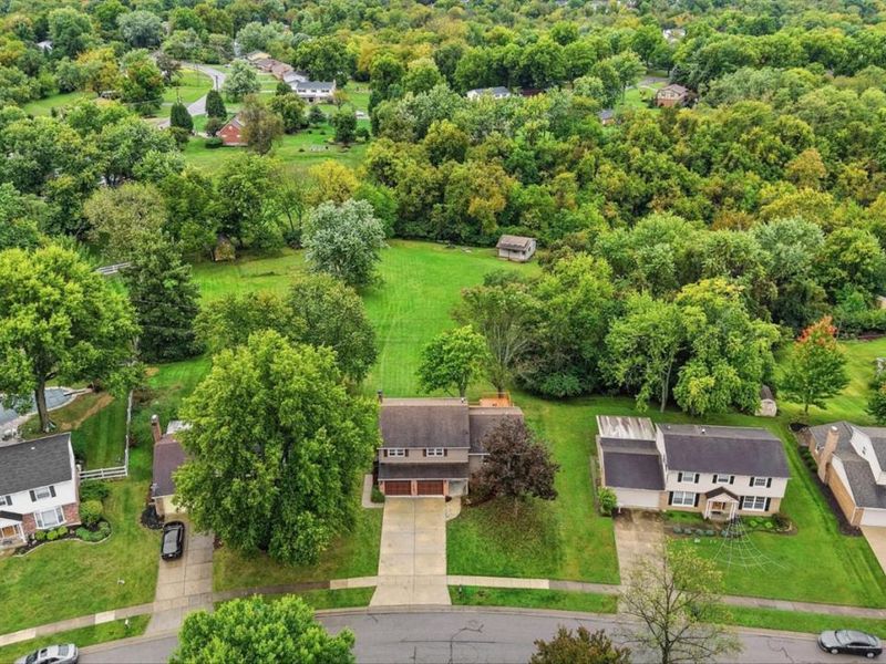 7095 Wyandotte Drive, Green Township, OH 45233 Photo 2