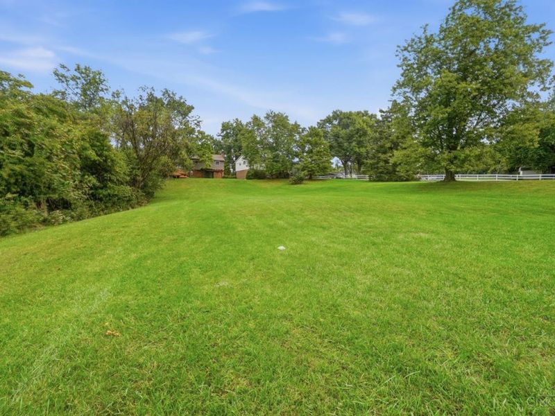 7095 Wyandotte Drive, Green Township, OH 45233 Photo 31