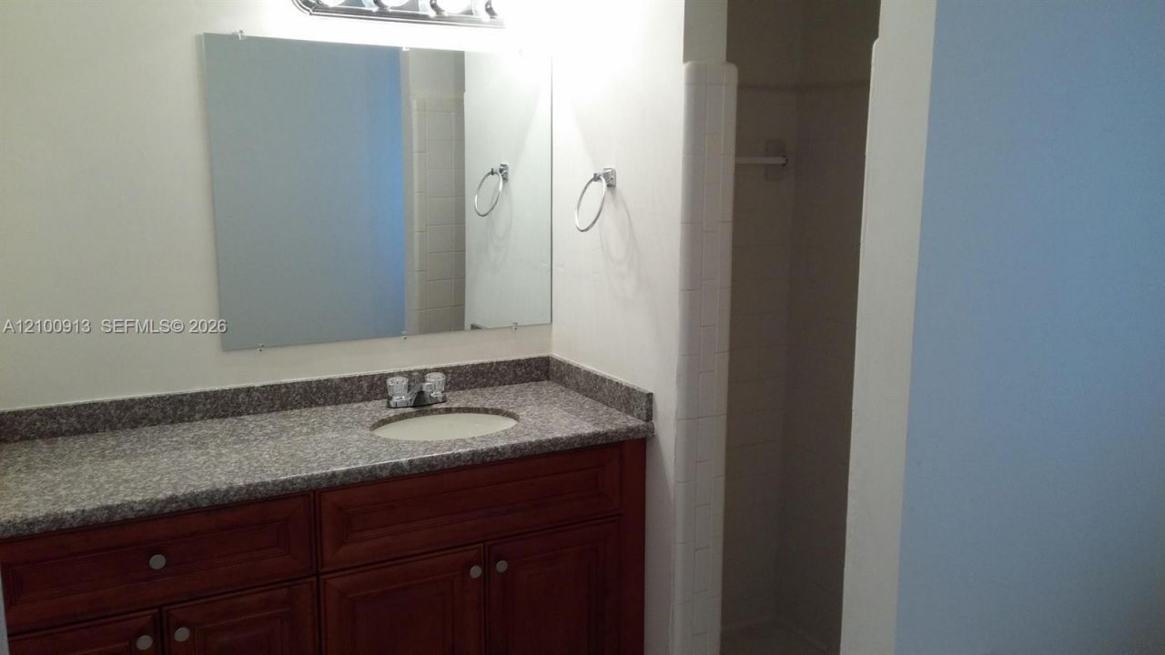 4304 N Shore Dr , West Palm Beach, FL 33407 Photo
