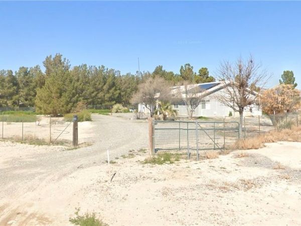 940 Indian Road , Pahrump, NV 89048