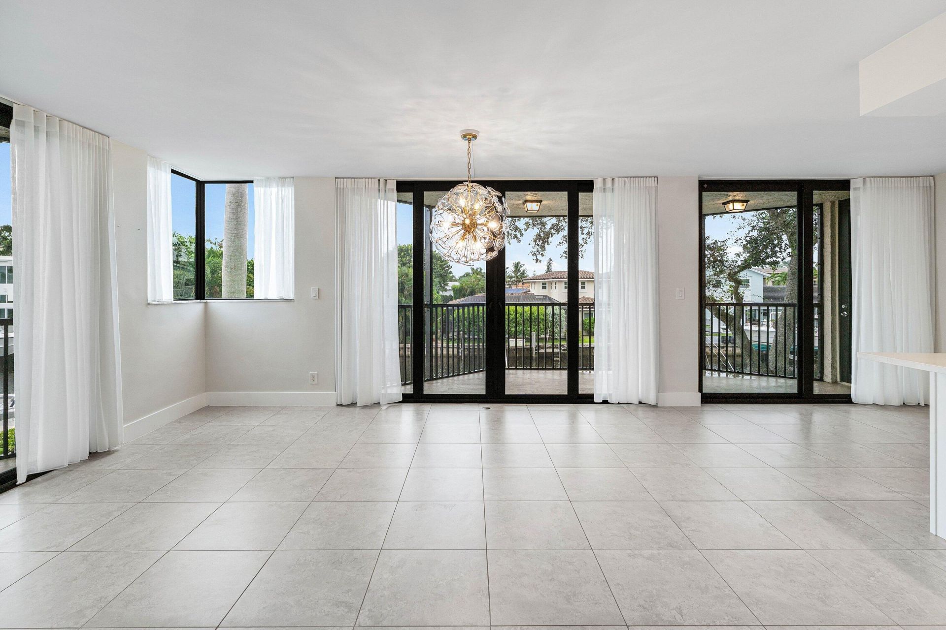 800 Jeffery Street, Unit 201, Boca Raton, FL 33487 Photo