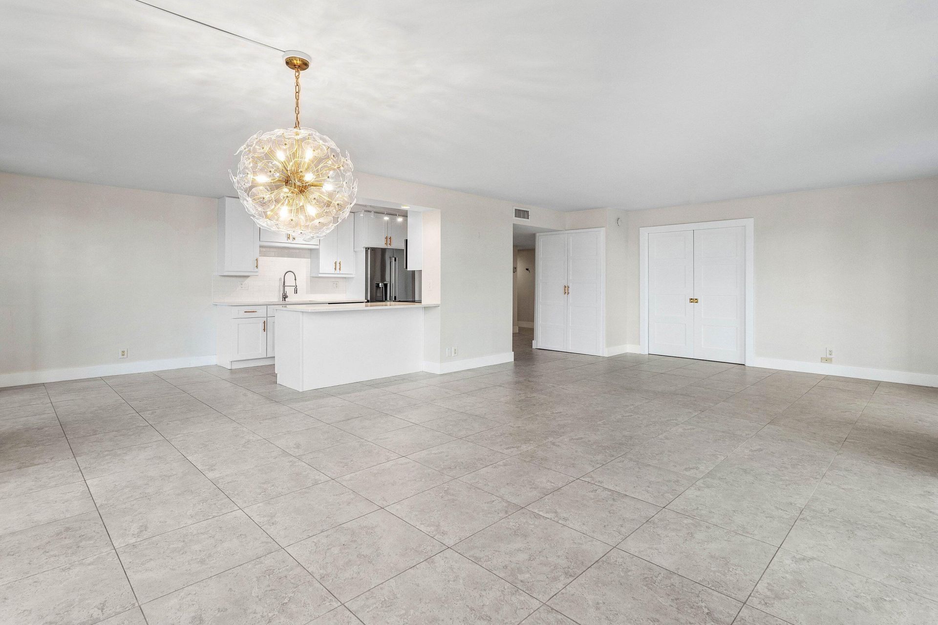 800 Jeffery Street, Unit 201, Boca Raton, FL 33487 Photo