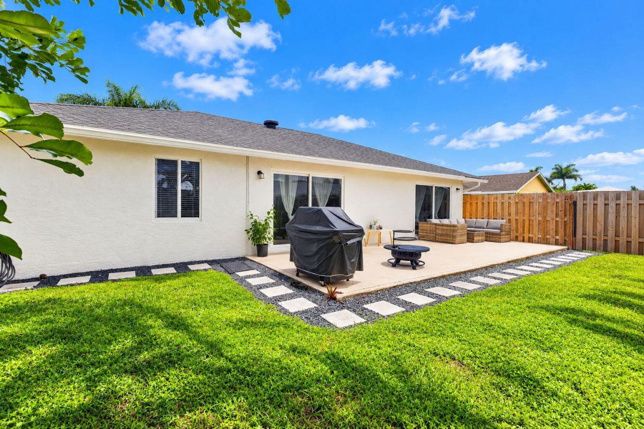 141 Arrowhead Circle, Jupiter, FL 33458 Photo