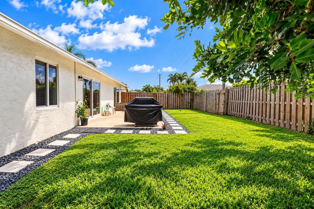 141 Arrowhead Circle, Jupiter, FL 33458 Photo