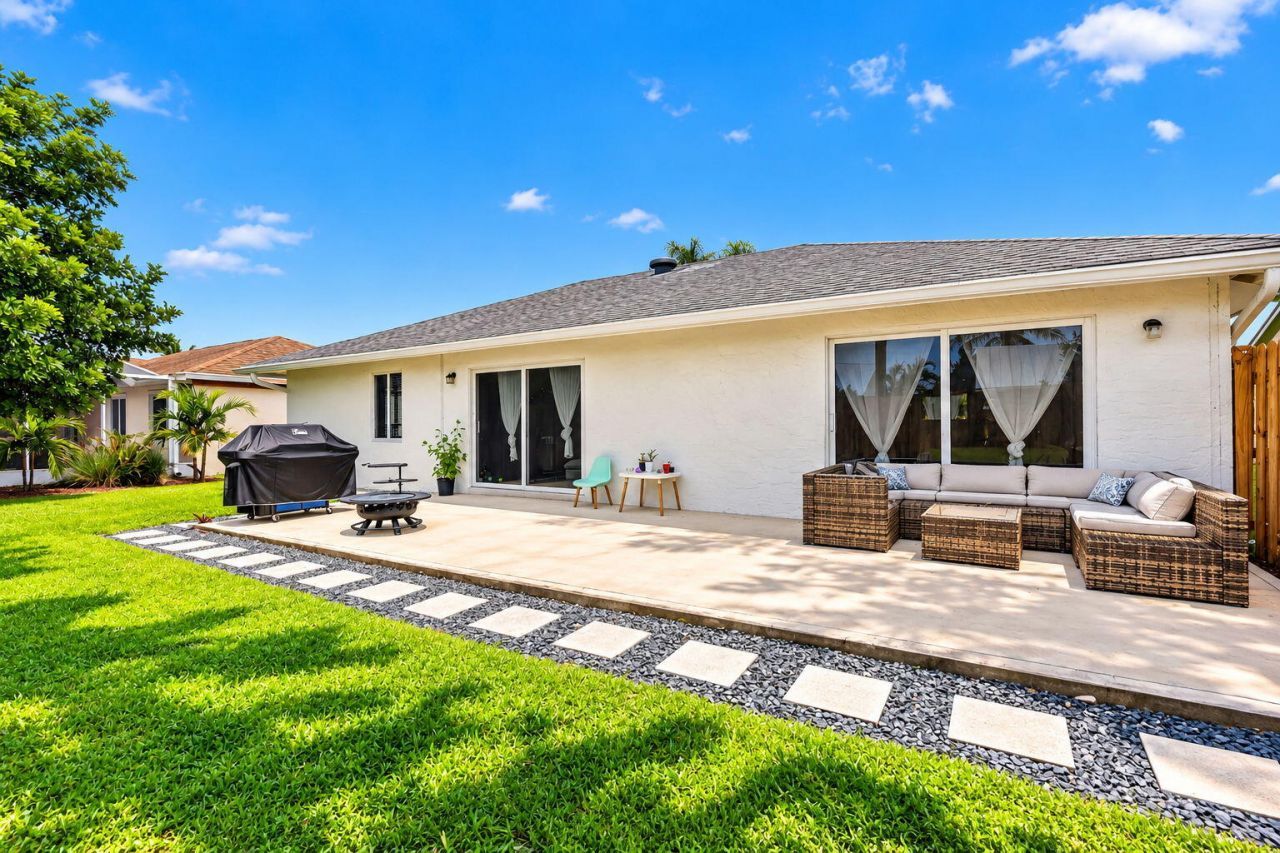 141 Arrowhead Circle, Jupiter, FL 33458 Photo