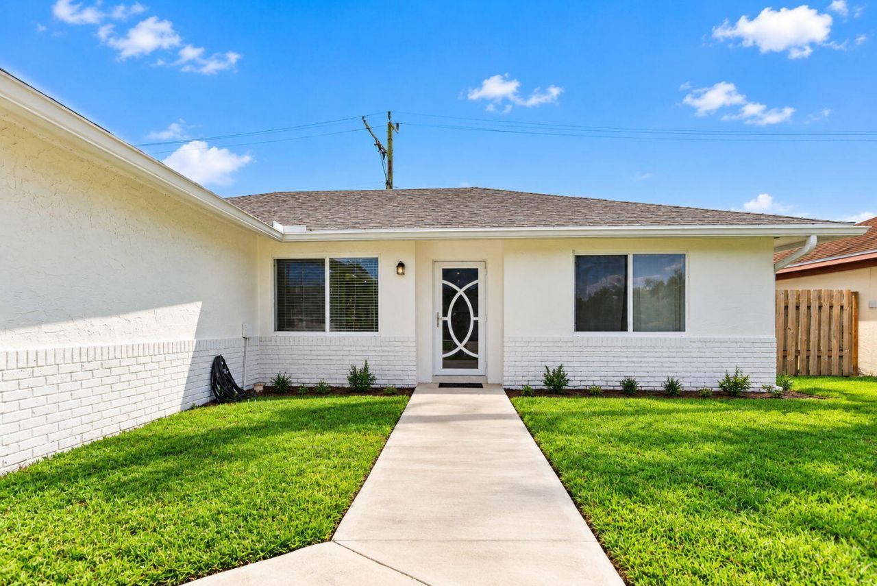 141 Arrowhead Circle, Jupiter, FL 33458 Photo