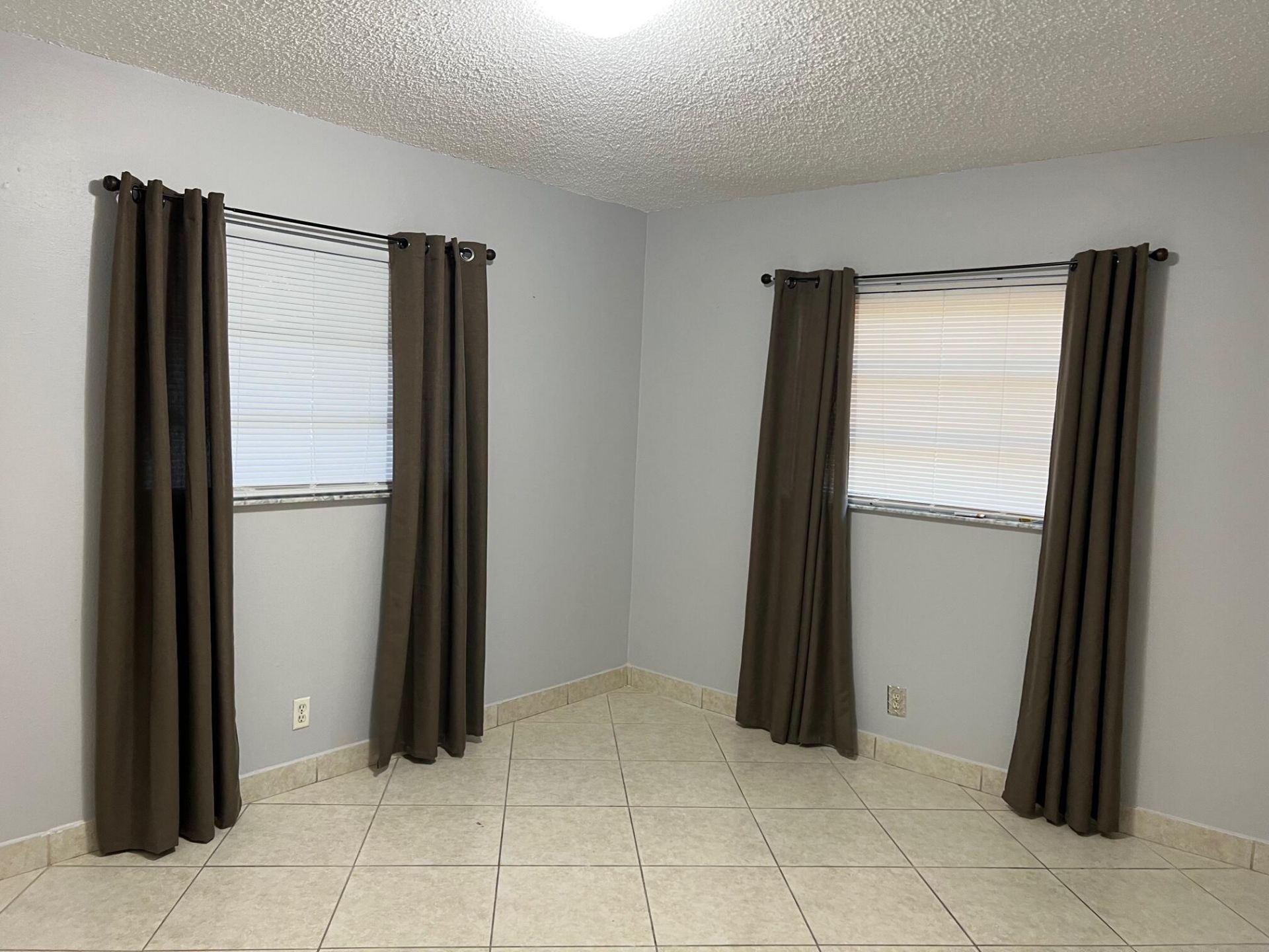 8267 SE Swan Avenue Se, Unit 8267, Hobe Sound, FL 33455 Photo