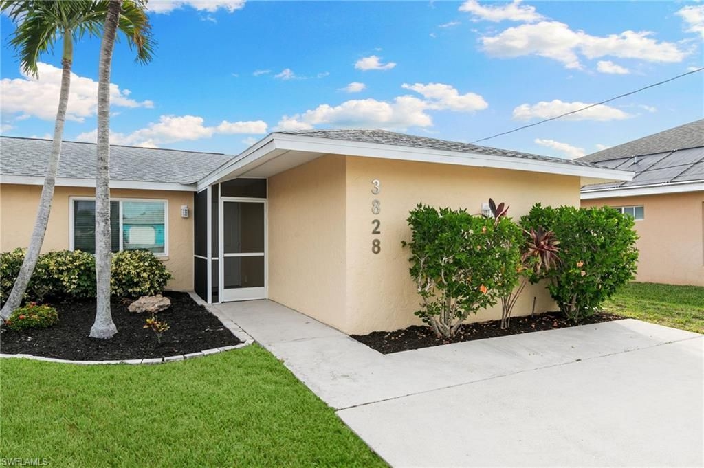 3828/3830 SE 12th Ave, Cape Coral, FL 33904 Photo