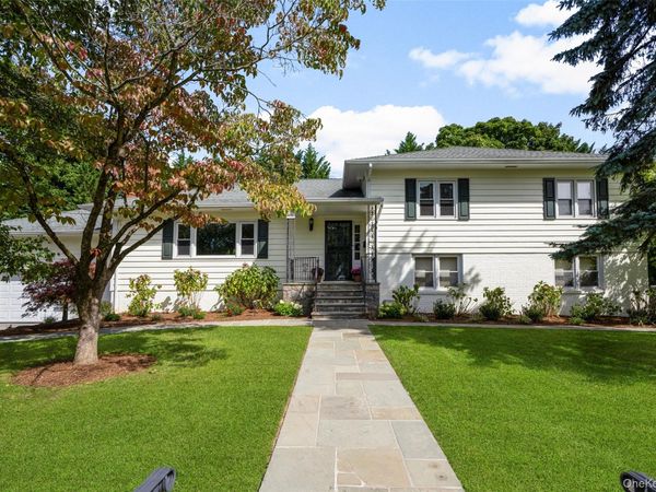 30 Antler Place, New Rochelle, NY 10804