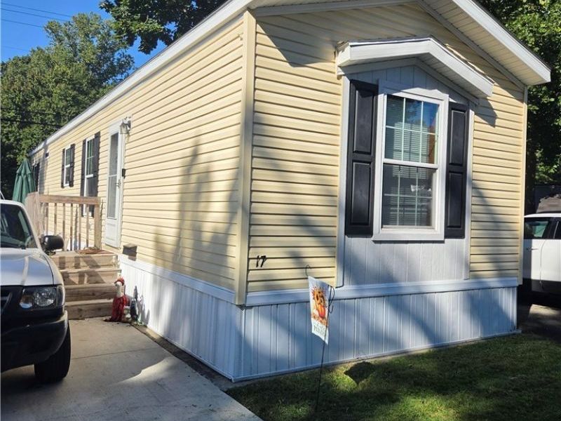17 Westwoods , Amherst, OH 44001 Photo 1