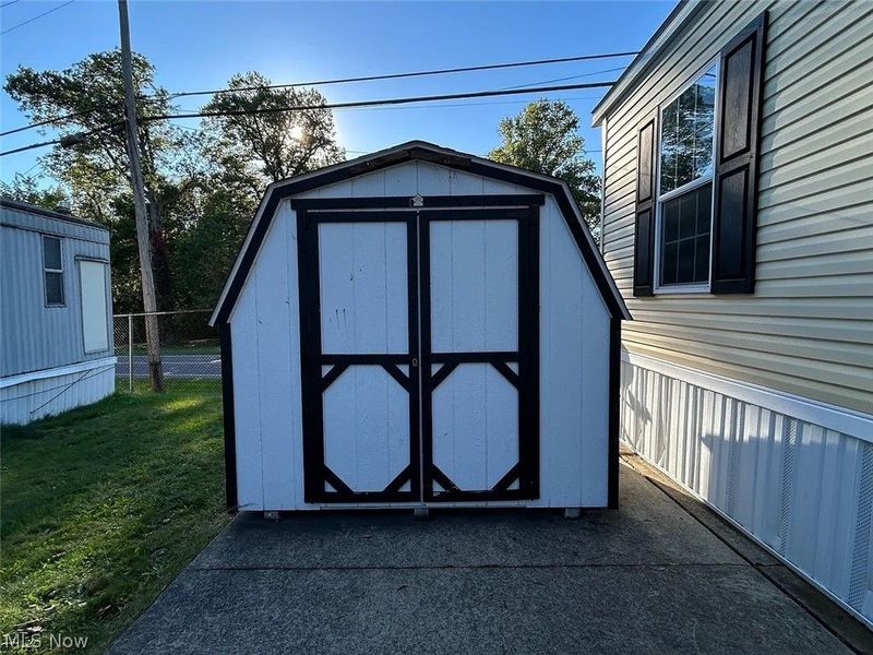 17 Westwoods, Amherst, OH 44001 Photo 11