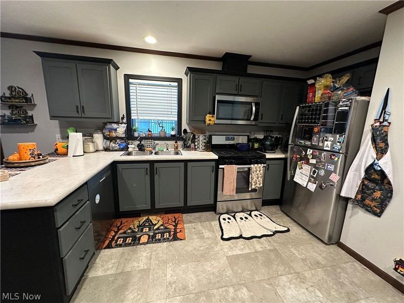 17 Westwoods, Amherst, OH 44001 Photo 3