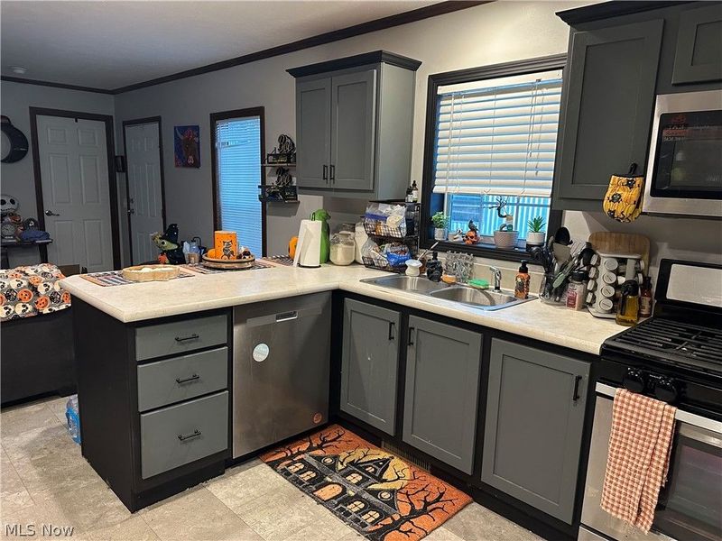 17 Westwoods, Amherst, OH 44001 Photo 4