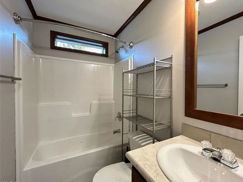 17 Westwoods, Amherst, OH 44001 Photo 9