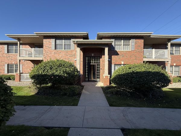 545 Cambridge Court , Unit 2c, Munster, IN 46321