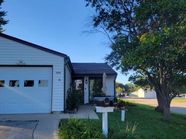 5912 Wolff Lane, Lincoln, NE 68521