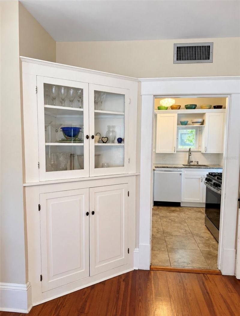 950 10th Street N, Saint Petersburg, FL 33705 Photo