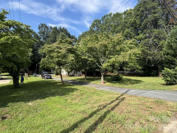 7214 Lawyers Road , Charlotte, NC 28227