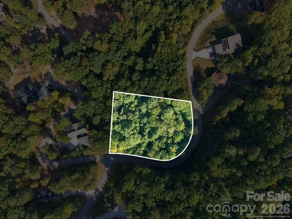 74 Balsamwood Road , Leicester, NC 28748