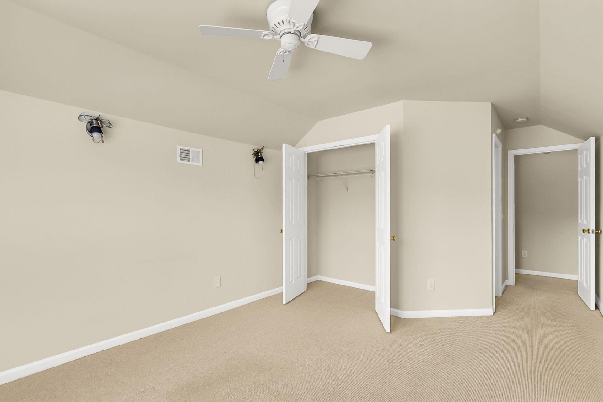 100 Cottage Path Lane Photo 58