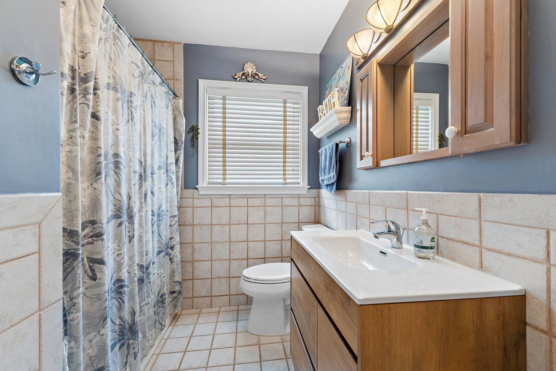 324 Sandal Lane, Palm Beach Shores, FL 33404 Photo