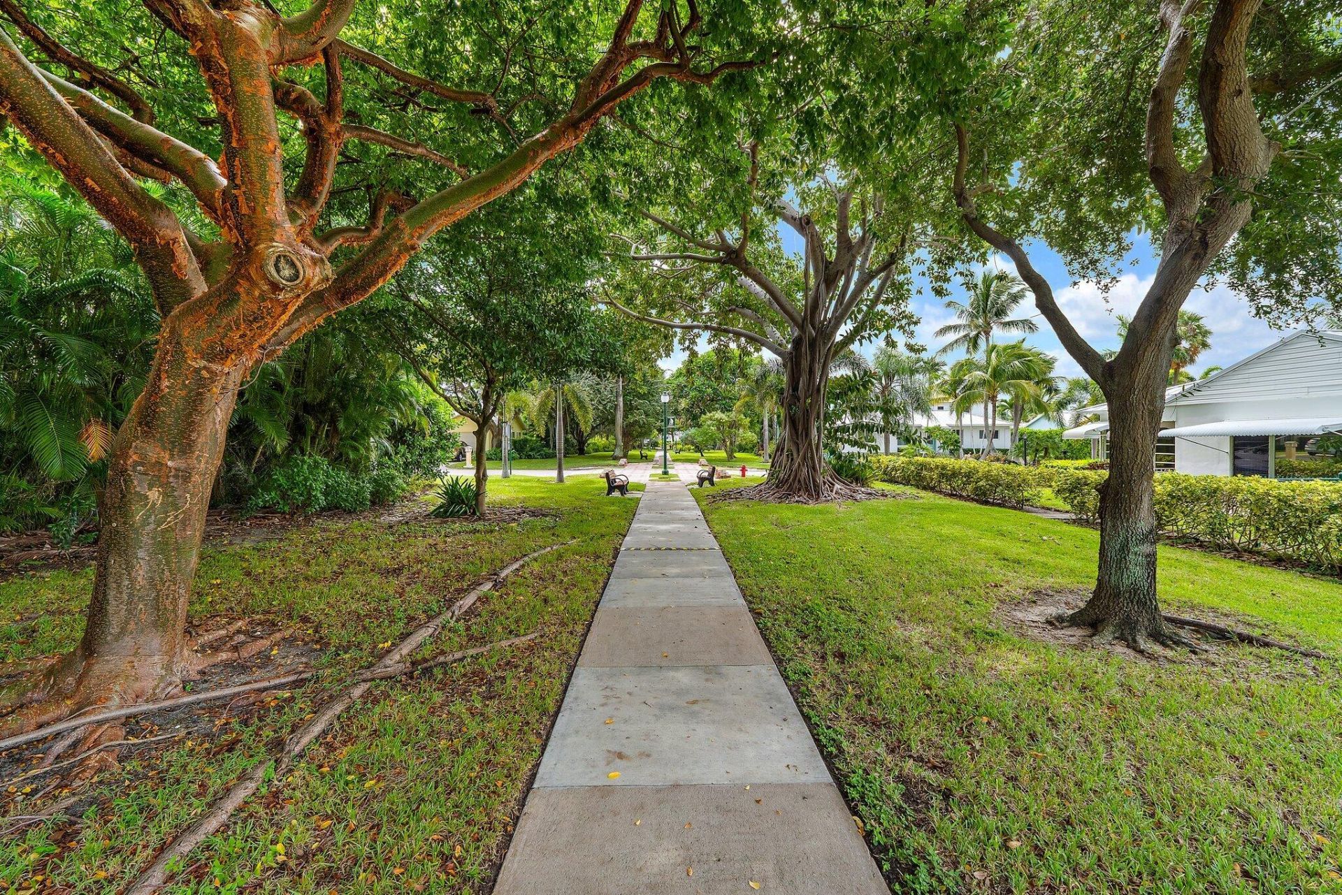 324 Sandal Lane, Palm Beach Shores, FL 33404 Photo