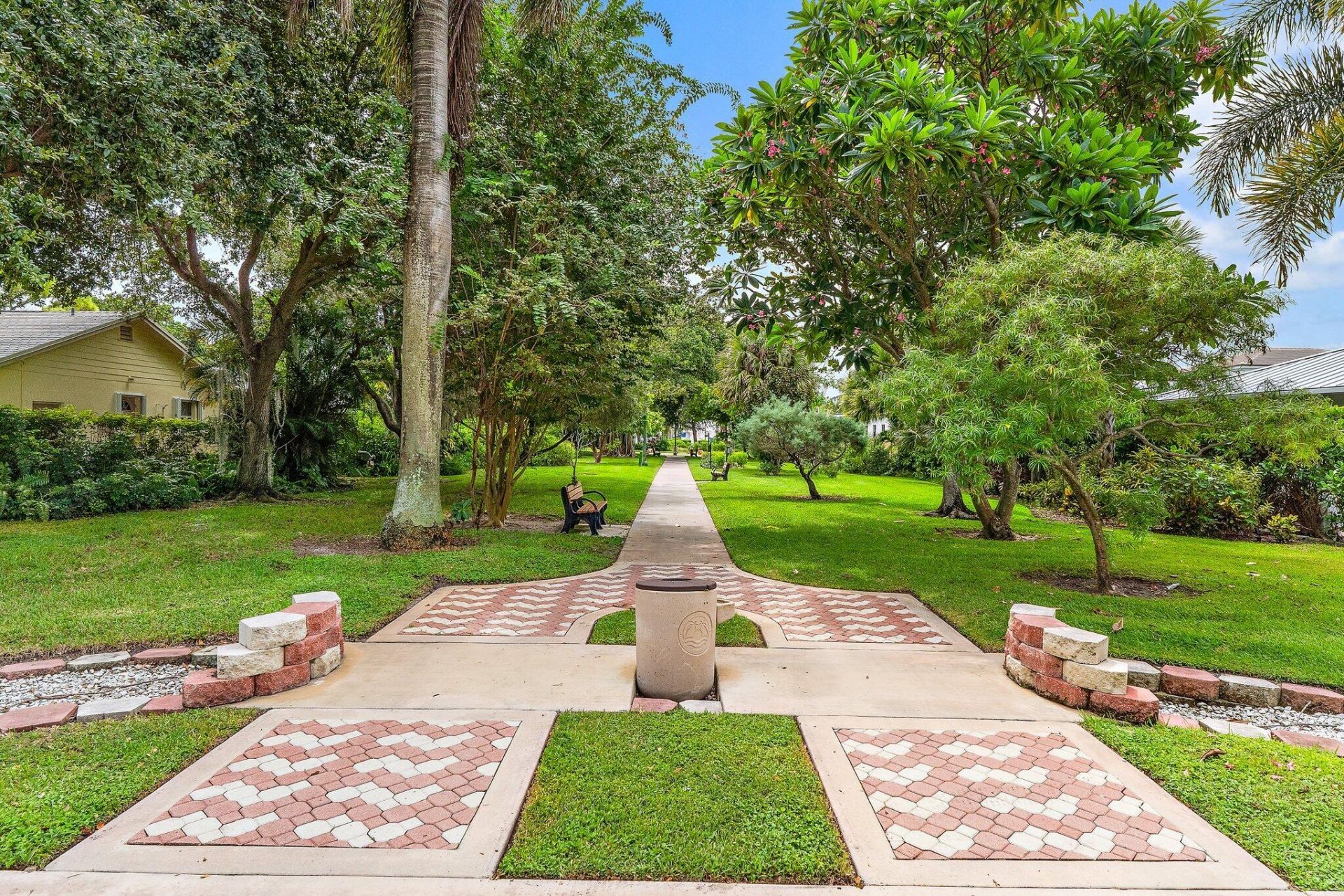 324 Sandal Lane, Palm Beach Shores, FL 33404 Photo