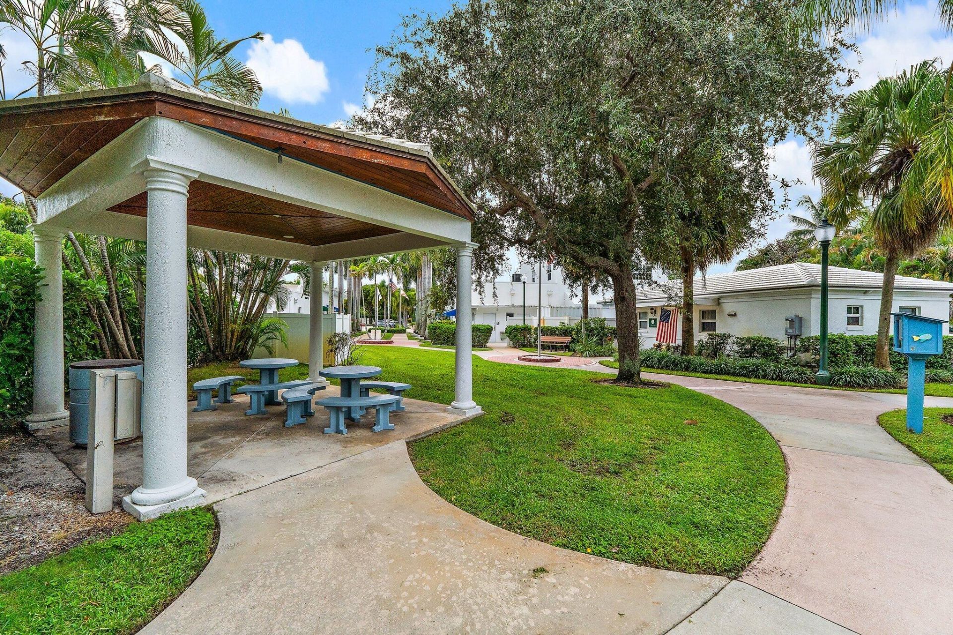 324 Sandal Lane, Palm Beach Shores, FL 33404 Photo