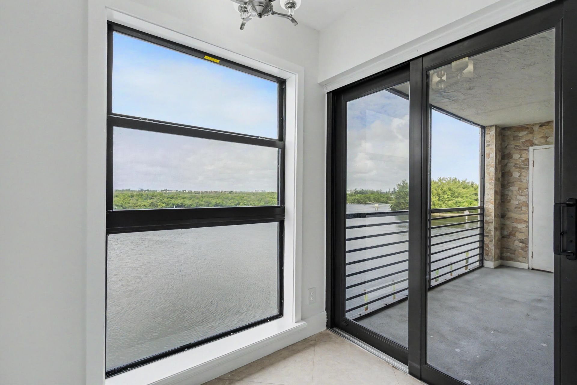3200 N Ocean Drive, Unit 402, Hollywood, FL 33019 Photo