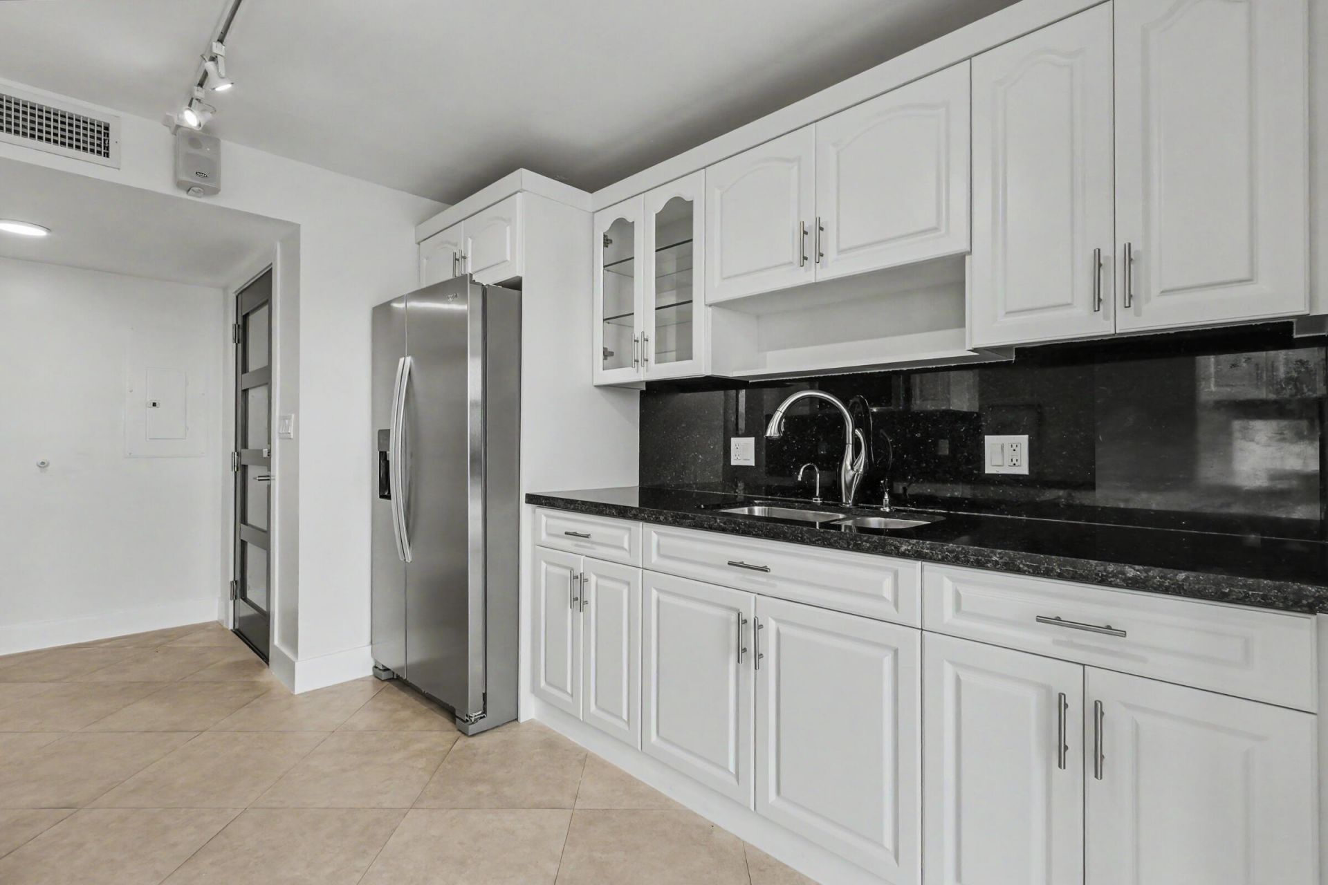 3200 N Ocean Drive, Unit 402, Hollywood, FL 33019 Photo