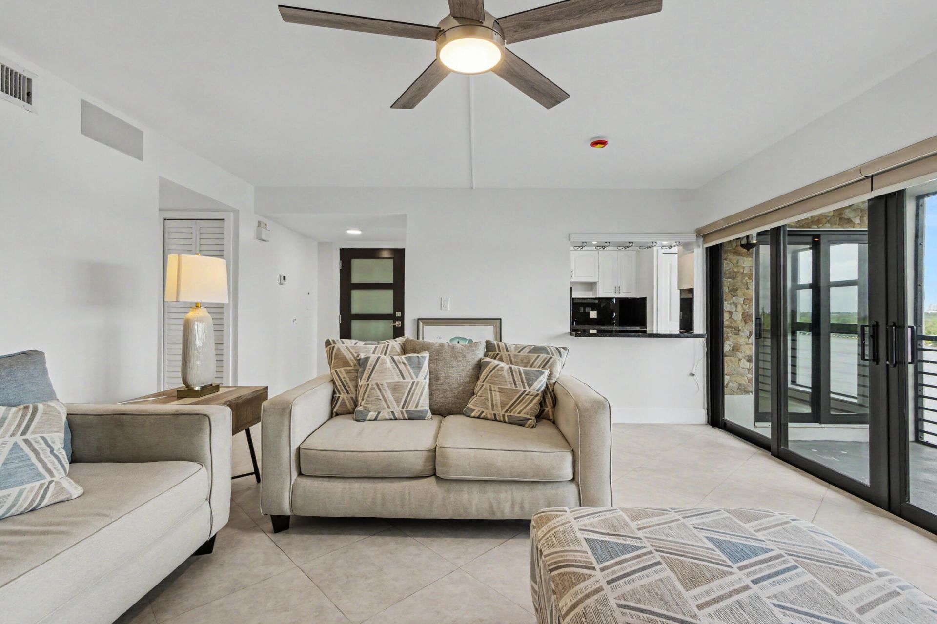 3200 N Ocean Drive, Unit 402, Hollywood, FL 33019 Photo