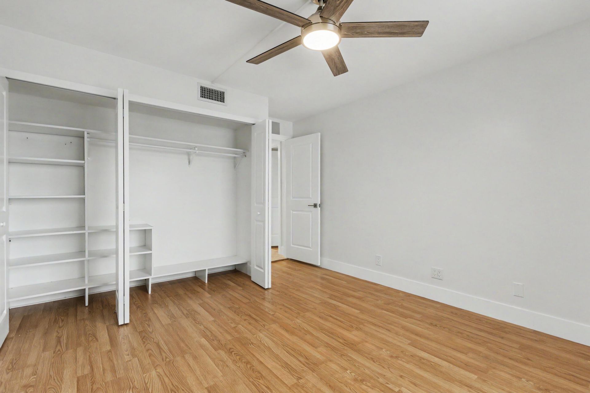3200 N Ocean Drive, Unit 402, Hollywood, FL 33019 Photo