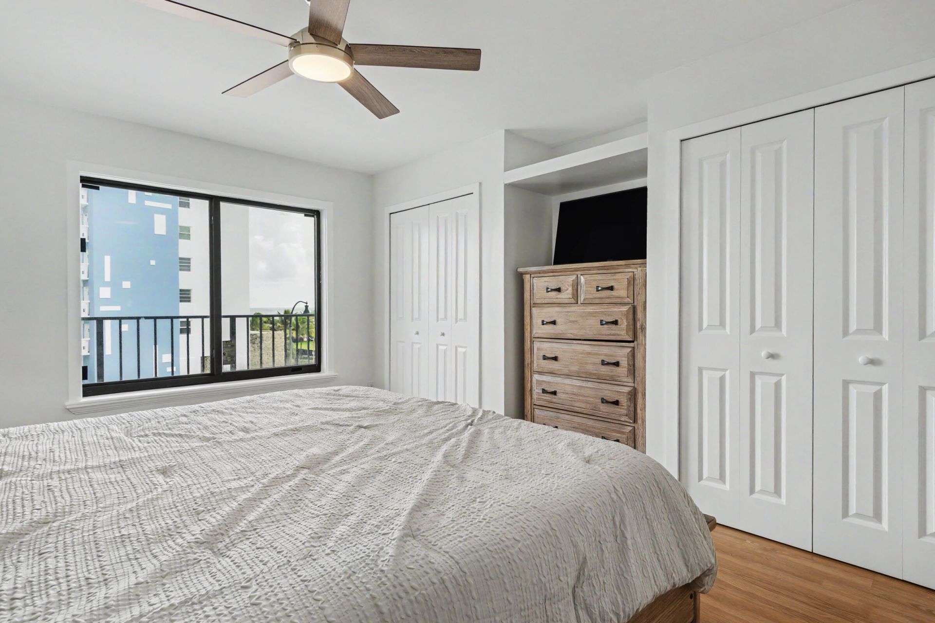 3200 N Ocean Drive, Unit 402, Hollywood, FL 33019 Photo