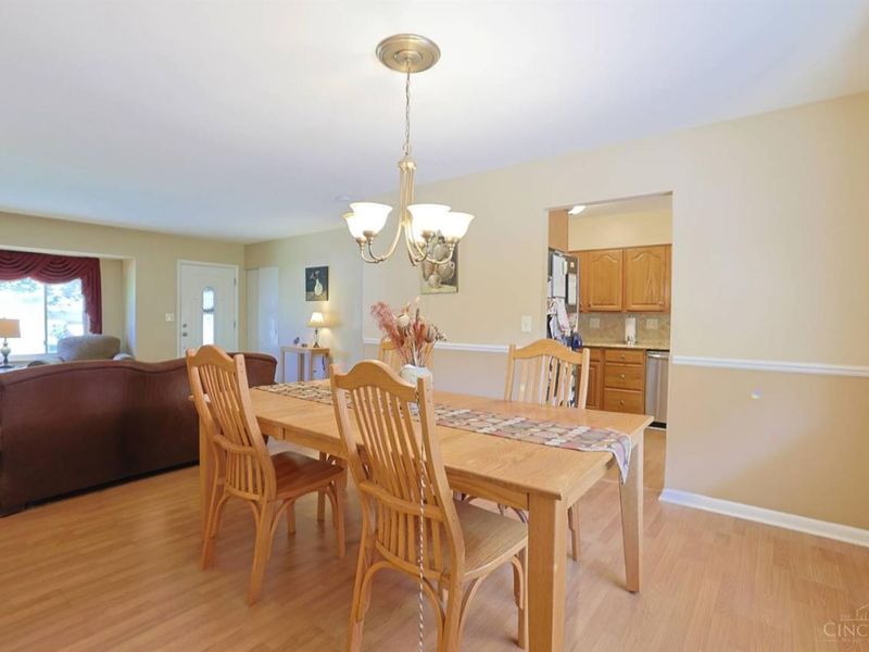 8410 Sunrise Avenue, Springfield Township, OH 45231 Photo 13