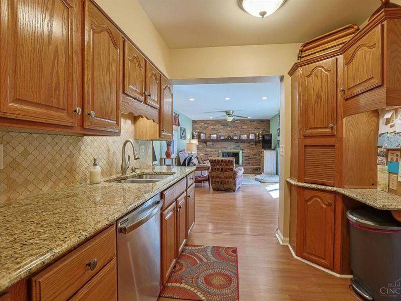 8410 Sunrise Avenue, Springfield Township, OH 45231 Photo 15