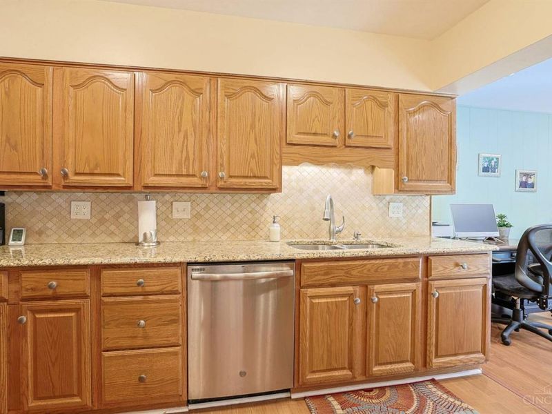 8410 Sunrise Avenue, Springfield Township, OH 45231 Photo 16